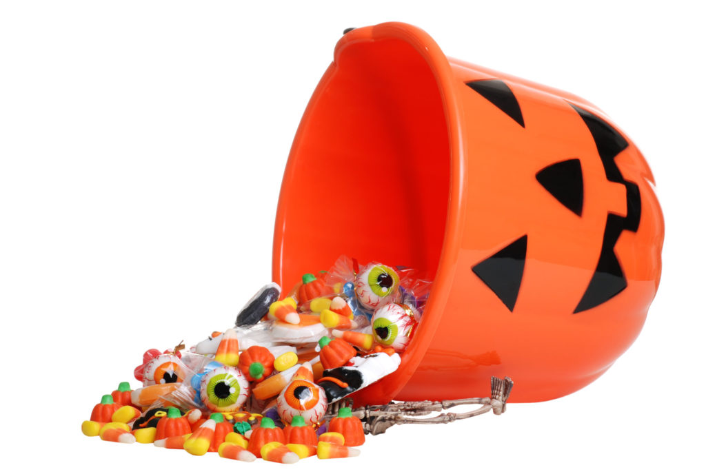 5 Tips to Keep Your Sweet Tooth at Bay this Halloween